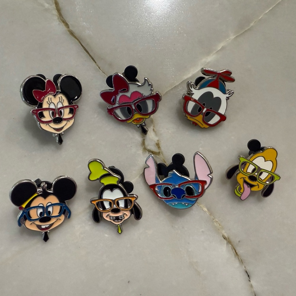Disney Character Enamel Pins Set